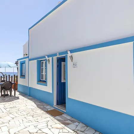 B54 - Casa Azul In Burgau *